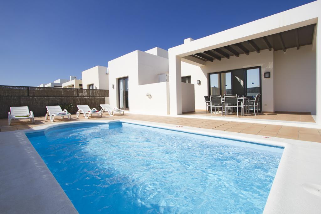 Ereza Villas Las Buganvillas Playa Blanca  Exterior photo