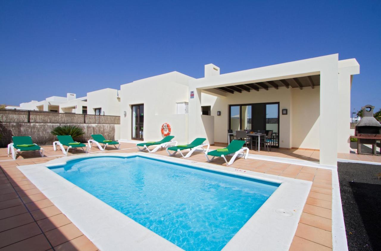 Ereza Villas Las Buganvillas Playa Blanca  Exterior photo